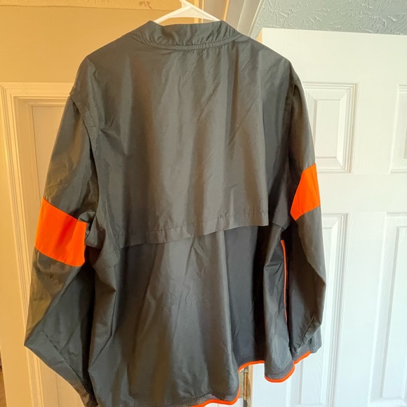 Nike Bengals Wind Breaker Pullover - Picture 3 of 3